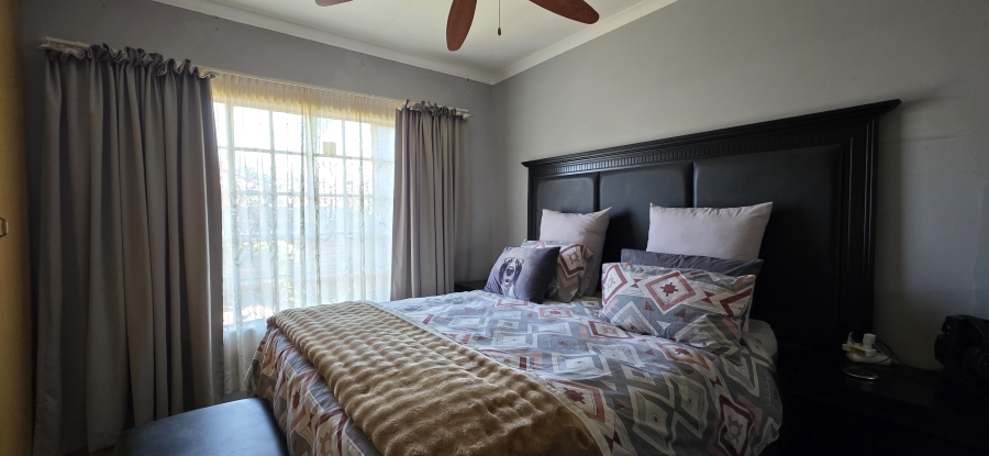 3 Bedroom Property for Sale in Protea Park North West